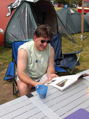 � N. Kloth 2004